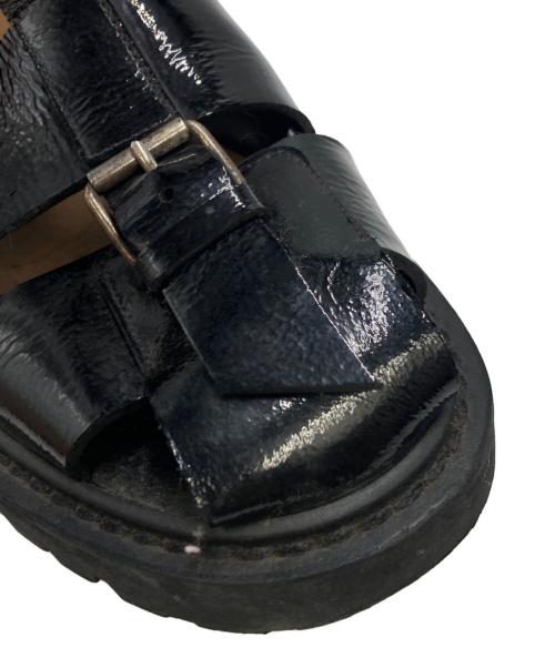 DRIES VAN NOTEN（ドリスヴァンノッテン）DRIES VAN NOTEN (ドリスヴァンノッテン) パテントグルカサンダル ブラック サイズ:SIZE 43の古着・服飾アイテム