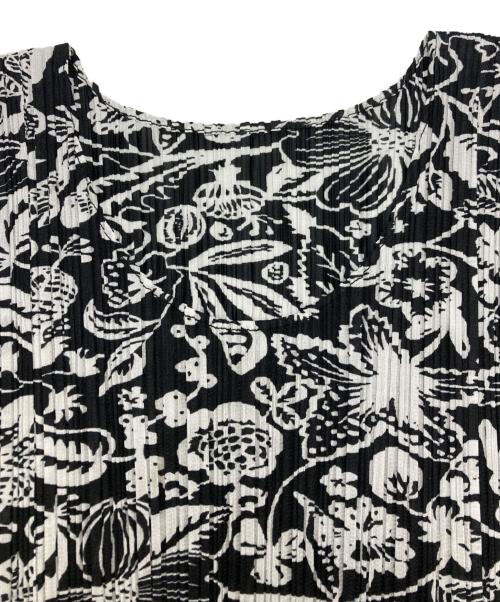 PLEATS PLEASE（プリーツプリーズ）PLEATS PLEASE (プリーツプリーズ) ボタニカルノースリーブチュニック ブラック×ホワイト サイズ:SIZE 3の古着・服飾アイテム