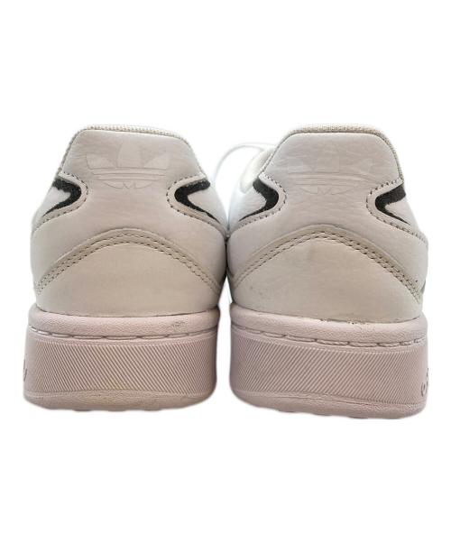 adidas（アディダス）adidas (アディダス) Courtic ホワイト サイズ:27.5の古着・服飾アイテム