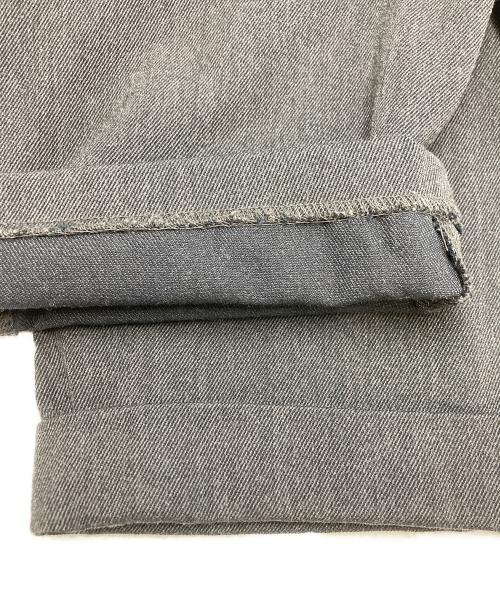 COMOLI（コモリ）COMOLI (コモリ) ウールナイロン 2タックパンツ グレー サイズ:SIZE 3の古着・服飾アイテム