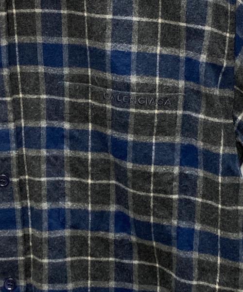 BALENCIAGA（バレンシアガ）BALENCIAGA (バレンシアガ) FLANNEL CHECK BIG SHIRT ブルー×グレー サイズ:SIZE 38の古着・服飾アイテム