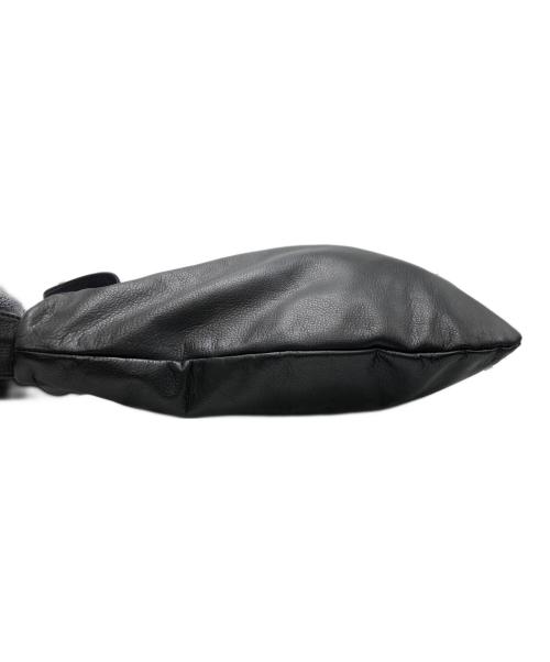 SOLAMONAT（ソラモナ）SOLAMONAT (ソラモナ) TIDE WAY (タイドウェイ) レザーワンショルダーバッグ ブラックの古着・服飾アイテム