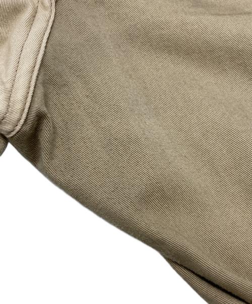 VALENTINO（ヴァレンティノ）VALENTINO (ヴァレンティノ) バイカラーハーフパンツ ベージュ サイズ:SIZE 48の古着・服飾アイテム