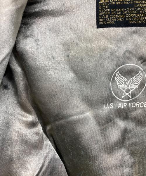 C.A.B.CLOTHING（キャブクロージング）C.A.B.CLOTHING (キャブクロージング) L-2B フライトジャケット カーキ サイズ:SIZE　Lの古着・服飾アイテム