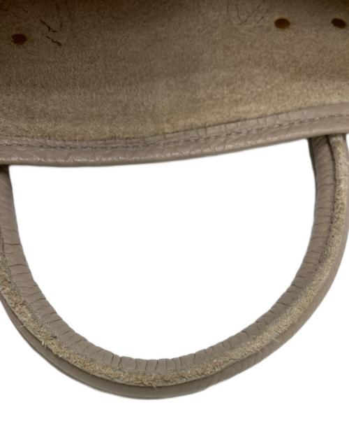 YOUNG & OLSEN The DRYGOODS STORE（ヤングアンドオルセン ザ ドライグッズストア）YOUNG & OLSEN The DRYGOODS STORE (ヤングアンドオルセン ザ ドライグッズストア) レザートートバッグ ベージュ サイズ:不明の古着・服飾アイテム