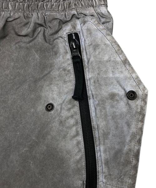 STONE ISLAND（ストーンアイランド）STONE ISLAND (ストーンアイランド) バミューダハーフパンツ グレー サイズ:SIZE 30の古着・服飾アイテム