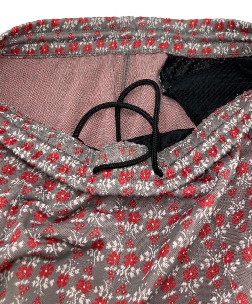 Needles（ニードルズ）Needles (ニードルズ) Track Pant グレー×レッド サイズ:SIZE Mの古着・服飾アイテム