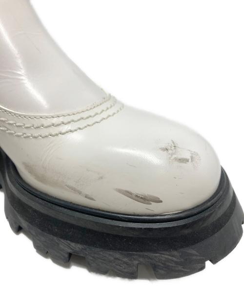 ALEXANDER McQUEEN（アレキサンダーマックイーン）ALEXANDER McQUEEN (アレキサンダーマックイーン) ワンダーチェルシーブーツ ホワイト サイズ:SIZE 36の古着・服飾アイテム