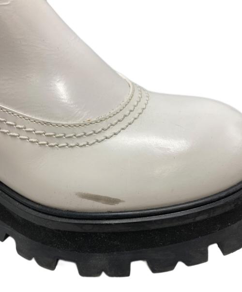 ALEXANDER McQUEEN（アレキサンダーマックイーン）ALEXANDER McQUEEN (アレキサンダーマックイーン) ワンダーチェルシーブーツ ホワイト サイズ:SIZE 36の古着・服飾アイテム