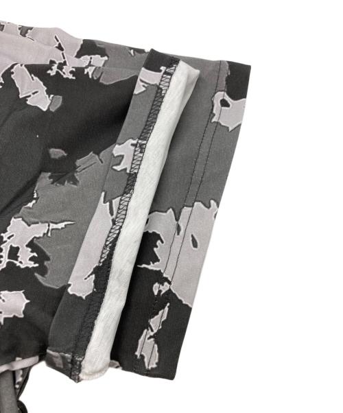 FLEX WIT ME（フレックスウィットミー）FLEX WIT ME (フレックスウィット三―) カモ柄ロゴTシャツ グレー サイズ:SIZE Lの古着・服飾アイテム