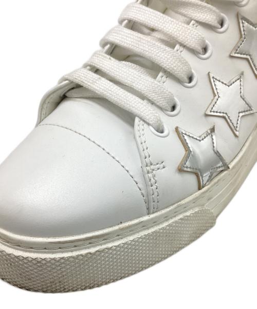 MIU MIU（ミュウミュウ）MIU MIU (ミュウミュウ) ローカット スター スニーカー ホワイト サイズ:SIZE 37.5の古着・服飾アイテム