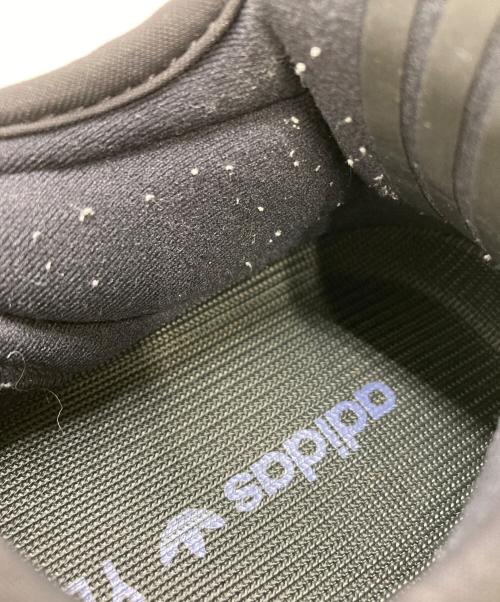 adidas（アディダス）adidas (アディダス) YEEZY BOOST350V2 ブラック×ホワイト サイズ:28.5の古着・服飾アイテム