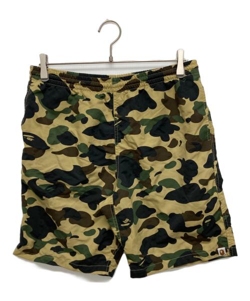 A BATHING APE（ア ベイシング エイプ）A BATHING APE (ア ベイシング エイプ) 1ST CAMO BEACH SHORTS グリーン×イエロー サイズ:SIZE Lの古着・服飾アイテム