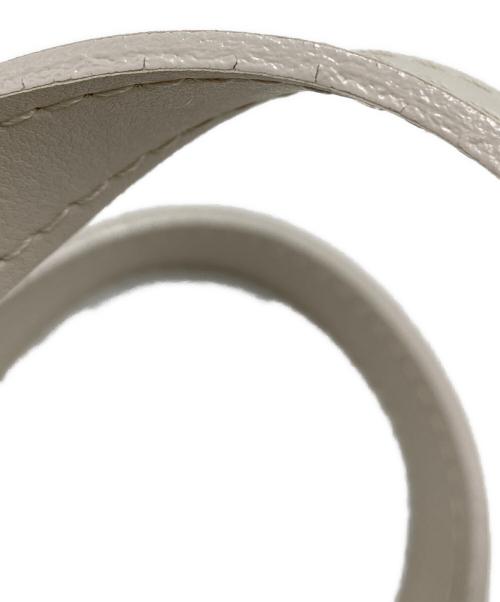 VIOLAd'ORO（ヴィオラドーロ）VIOLAd'ORO (ヴィオラドーロ) ラフィアハンドバッグ ベージュ×ホワイトの古着・服飾アイテム