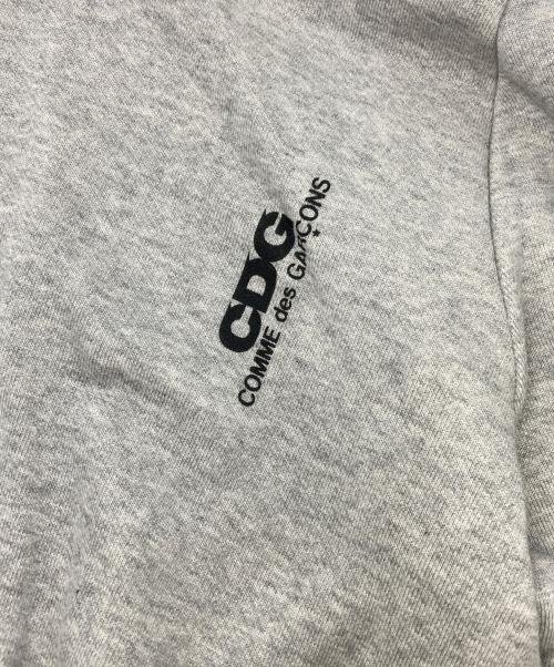 CDG（シーディージー）CDG (シーディージー) 捻じれパーカー グレー サイズ:SIZE Lの古着・服飾アイテム