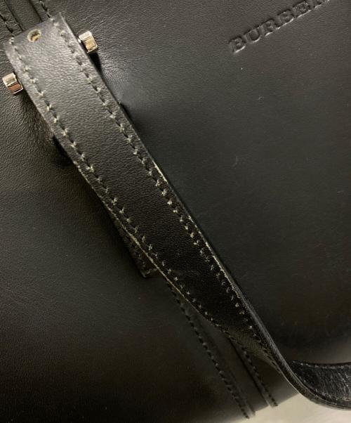 BURBERRY（バーバリー）BURBERRY (バーバリー) 裏地ノヴァチェックミニボストンバッグ ブラックの古着・服飾アイテム