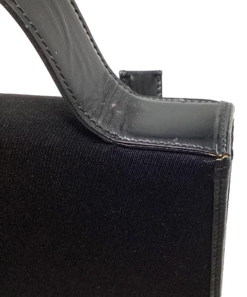 PRADA（プラダ）PRADA (プラダ) ワンショルダーパテントレザーバッグ ブラックの古着・服飾アイテム