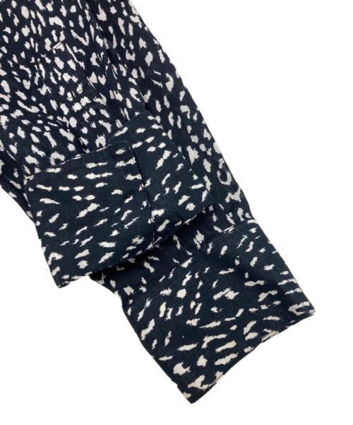 Saint Laurent Paris（サンローランパリ）Saint Laurent Paris (サンローランパリ) 総柄シャツ ブラック サイズ:SIZE 37の古着・服飾アイテム