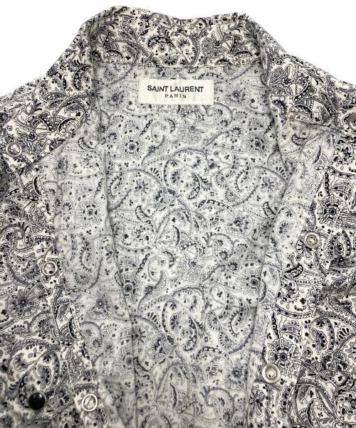 Saint Laurent Paris（サンローランパリ）Saint Laurent Paris (サンローランパリ) ペイズリー柄ウエスタンシャツ ホワイト×ブラック サイズ:SIZE XSの古着・服飾アイテム
