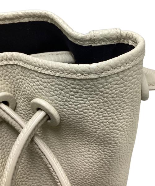 VASIC（ヴァジック）VASIC (ヴァジック) BOND MINI ベージュの古着・服飾アイテム