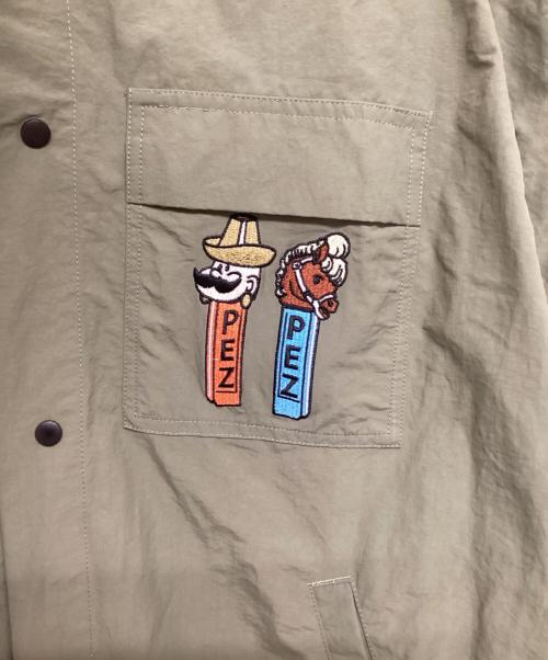 ear PAPILLONNER（イアパピヨネ）ear PAPILLONNER (イアパピヨネ) PEZ (ペッツ) コラボレインコート グリーン サイズ:SIZE FREEの古着・服飾アイテム