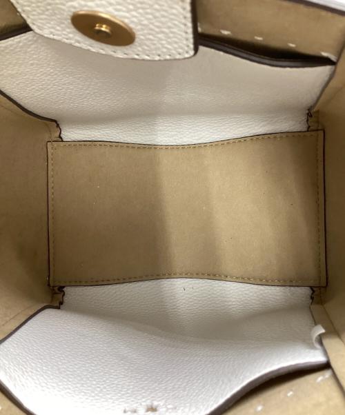 TORY BURCH（トリーバーチ）TORY BURCH (トリーバーチ) マックグロー スモール バケットバッグ ホワイト サイズ:実寸サイズをご参照下さい。の古着・服飾アイテム