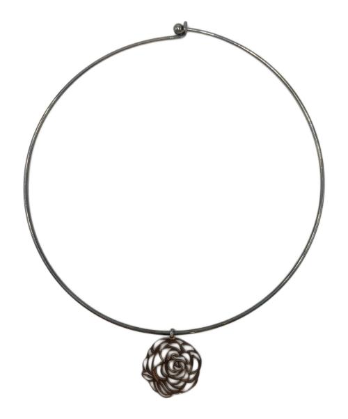 CHANEL（シャネル）CHANEL (シャネル) カメリアチョーカー シルバーの古着・服飾アイテム