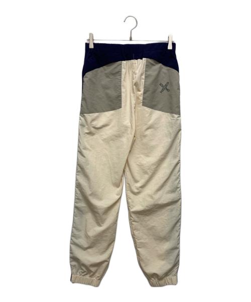 KENZO（ケンゾー）KENZO (ケンゾー) SPORT NYLON JOGPANT ベージュ サイズ:SIZE 38の古着・服飾アイテム