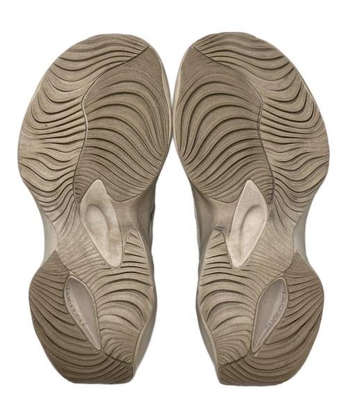 NEW BALANCE（ニューバランス）NEW BALANCE (ニューバランス) スニーカー ベージュ サイズ:SIZE US9の古着・服飾アイテム