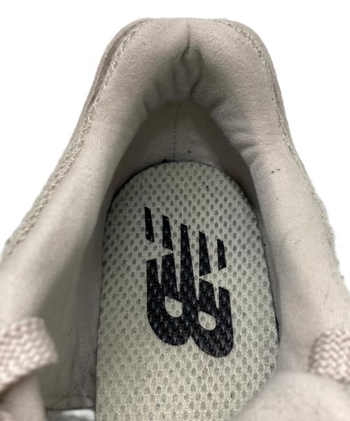 NEW BALANCE（ニューバランス）NEW BALANCE (ニューバランス) スニーカー ベージュ サイズ:SIZE US9の古着・服飾アイテム