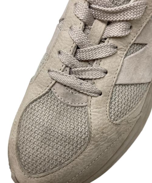 NEW BALANCE（ニューバランス）NEW BALANCE (ニューバランス) スニーカー ベージュ サイズ:SIZE US9の古着・服飾アイテム