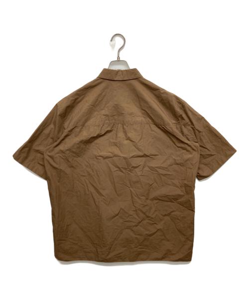 ATON（エイトン）ATON (エイトン) オーバーサイズシャツ ブラウン サイズ:SIZE 06の古着・服飾アイテム