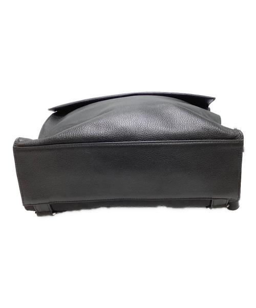 ear PAPILLONNER（イアパピヨネ）ear PAPILLONNER (イアパピヨネ) スクエアレザーリュック ブラック サイズ:freeの古着・服飾アイテム