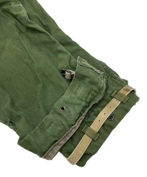 Swedish Army（スウェーデン軍）SWEDISH ARMY (スウェーデン軍) M59ミリタリーカーゴパンツ カーキ サイズ:SIZE C150の古着・服飾アイテム