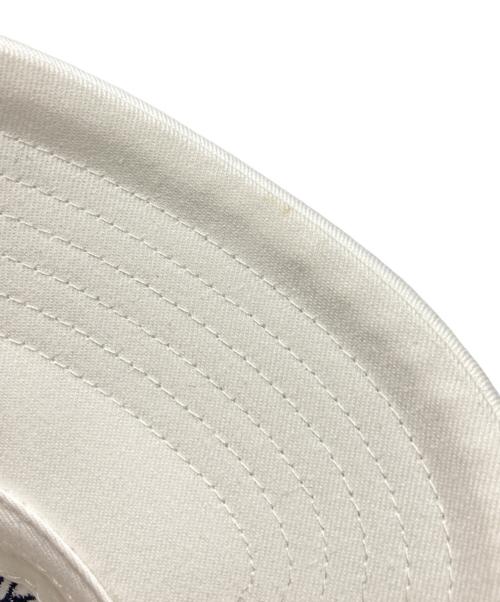 WAKE（ウェイク）WAKE (ウェイク) ALWAYS (オルウェイズ) キャップ ホワイトの古着・服飾アイテム