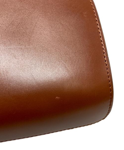 A.P.C.（アーペーセー）A.P.C. (アーペーセー) ハーフムーン ショルダーバッグ ブラウンの古着・服飾アイテム