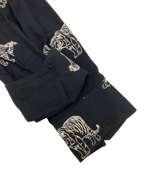 CELINE（セリーヌ）CELINE (セリーヌ) アニマル総柄レーヨン長袖シャツ ブラック サイズ:SIZE 39の古着・服飾アイテム