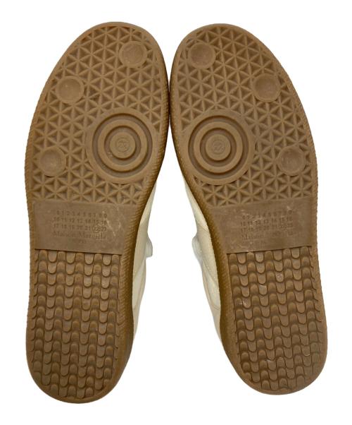 Maison Margiela 22（メゾンマルジェラ）Maison Margiela 22 (メゾンマルジェラ 22) スニーカー アイボリー サイズ:SIZE 42の古着・服飾アイテム
