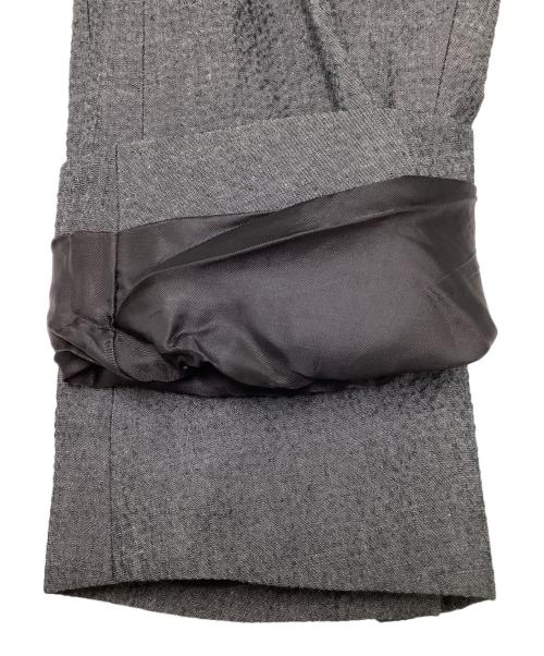 BOSS HUGO BOSS（ボス ヒューゴボス）BOSS HUGO BOSS (ボス ヒューゴボス) シアサッカーセットアップスーツ グレー サイズ:SIZE L (44)の古着・服飾アイテム