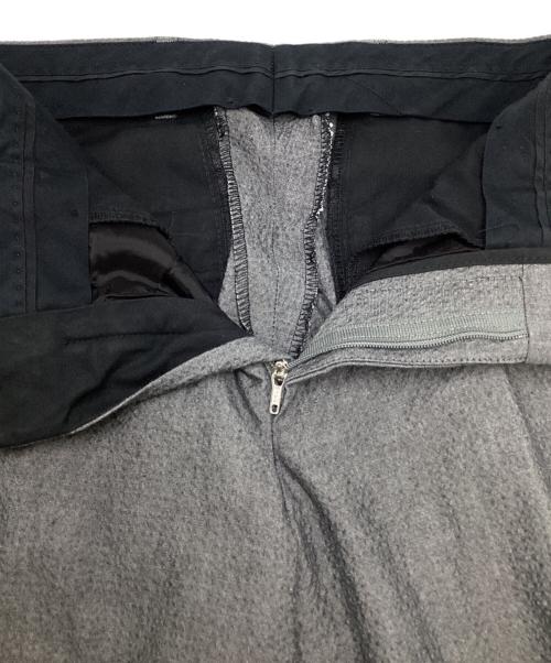 BOSS HUGO BOSS（ボス ヒューゴボス）BOSS HUGO BOSS (ボス ヒューゴボス) シアサッカーセットアップスーツ グレー サイズ:SIZE L (44)の古着・服飾アイテム