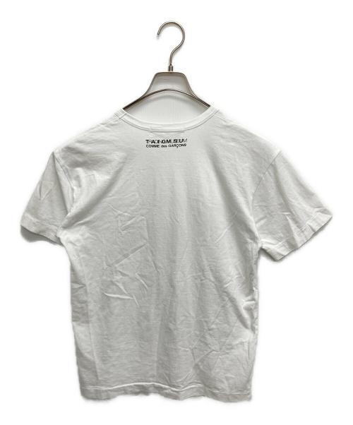 COMME des GARCONS（コムデギャルソン）COMME des GARCONS (コムデギャルソン) TRADING MUSEUM Tシャツ ホワイト サイズ:SIZE Lの古着・服飾アイテム