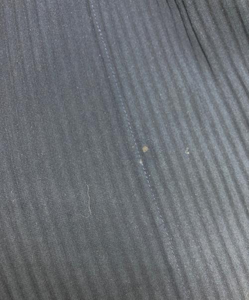 ISSEY MIYAKE me（イッセイ ミヤケ ミー）ISSEY MIYAKE me (イッセイ ミヤケ ミー) ワイドプリーツパンツ ネイビー サイズ:不明の古着・服飾アイテム