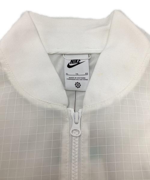 NIKE（ナイキ）NIKE (ナイキ) ESSENTIALS WOVEN ボンバージャケット ホワイト サイズ:SIZE XLの古着・服飾アイテム