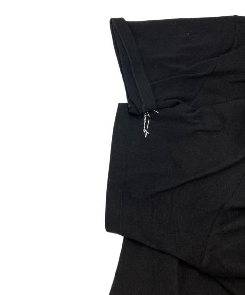 YOHJI YAMAMOTO（ヨウジヤマモト）YOHJI YAMAMOTO (ヨウジヤマモト) 袖ロゴプリントTシャツ ブラック サイズ:SIZE 4の古着・服飾アイテム