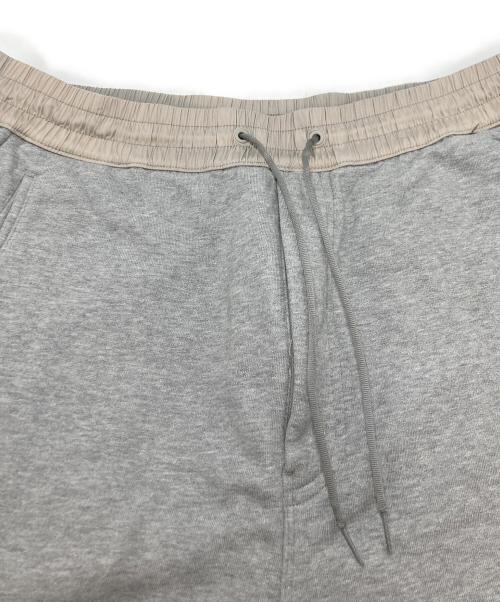 Y-3（ワイスリー）Y-3 (ワイスリー) M CLASSIC TERRY SHORTS グレー サイズ:SIZE Mの古着・服飾アイテム