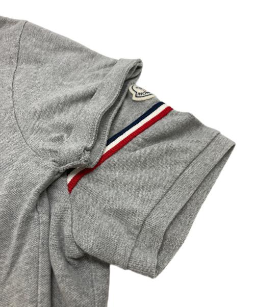 MONCLER（モンクレール）MONCLER (モンクレール) MAGLIA POLO MANICA CORTA グレー サイズ:SIZE Sの古着・服飾アイテム