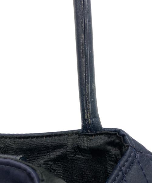 Yves Saint Laurent（イヴサンローラン）Yves Saint Laurent (イヴサンローラン) ハンドバッグ ネイビーの古着・服飾アイテム