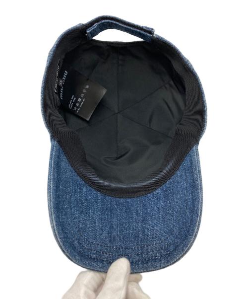 MIU MIU（ミュウミュウ）MIU MIU (ミュウミュウ) デニムロゴ刺繍 ベースボールキャップ インディゴの古着・服飾アイテム