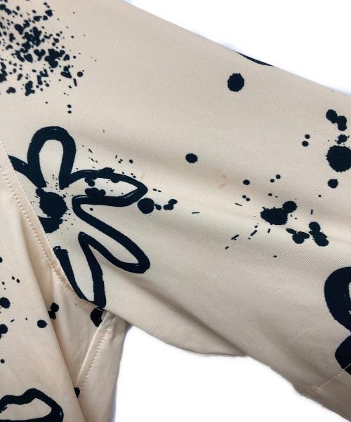 The Open Product（ザオープンプロダクト）The Open Product (ザオープンプロダクト) FLOWER PRINT OVERSIZED SHIRT ベージュ サイズ:SIZE OSの古着・服飾アイテム