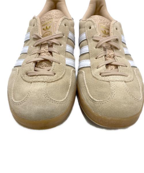 adidas（アディダス）adidas (アディダス) GAZELLE INDOOR W ベージュ サイズ:US 6.5の古着・服飾アイテム